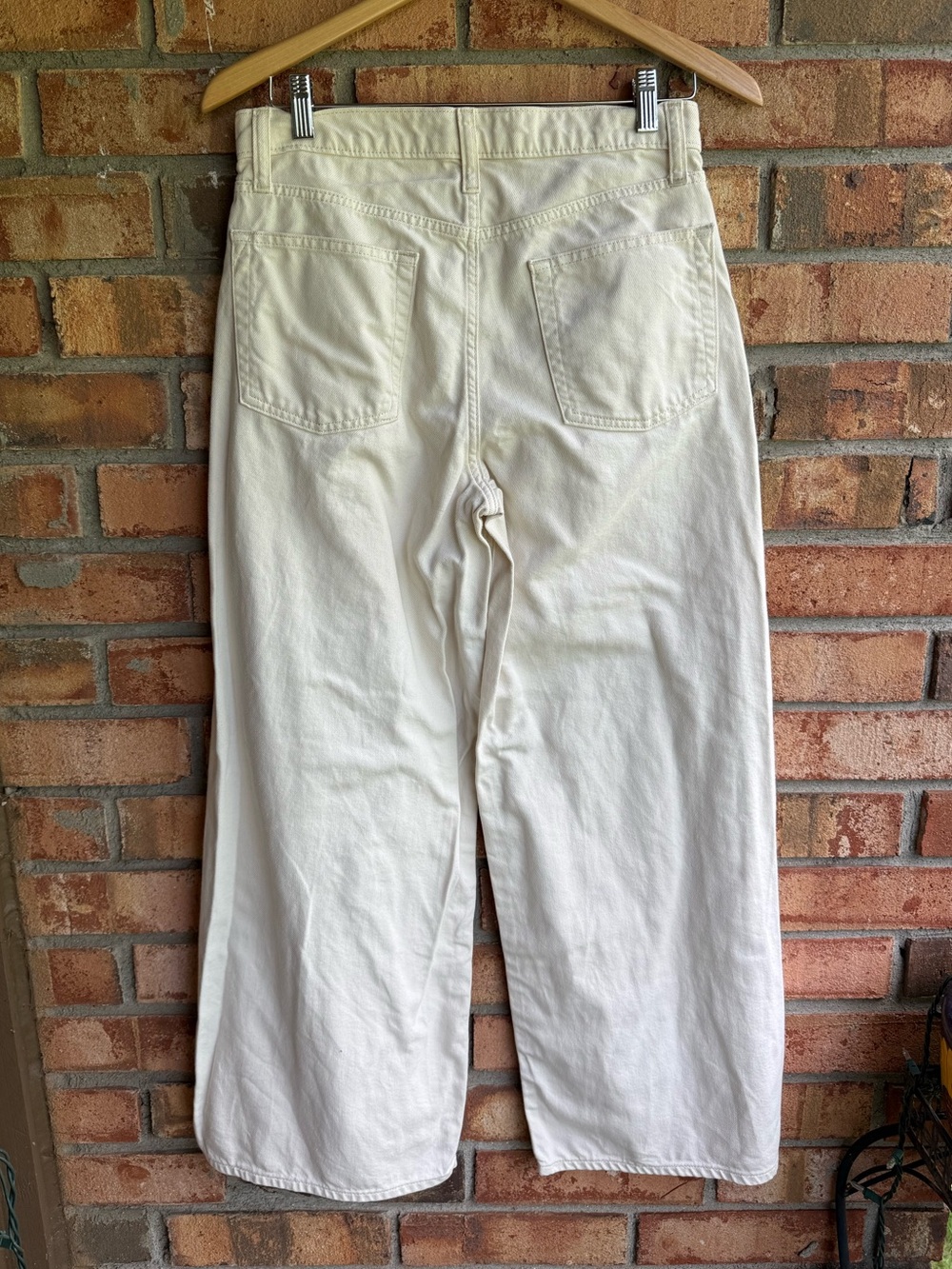 GAP Women's Mid Rise UltraSoft Baggy Wide Leg Jeans in Ecru Beige Neutral 27/4 - Picture 5 of 7
